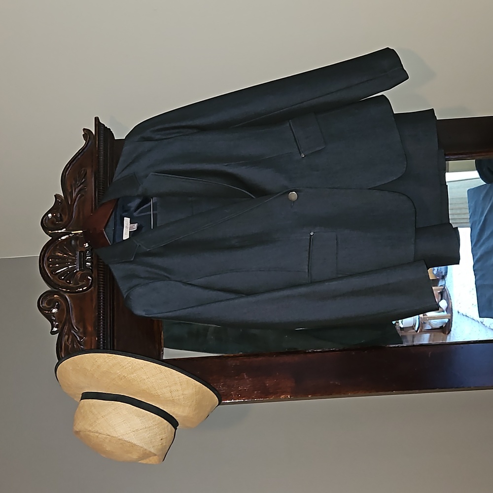 Roz & Ali Suit--blazer and skirt